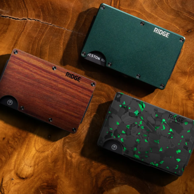 Introducing the Ridge Wallet: Where Style Meets Functionality!